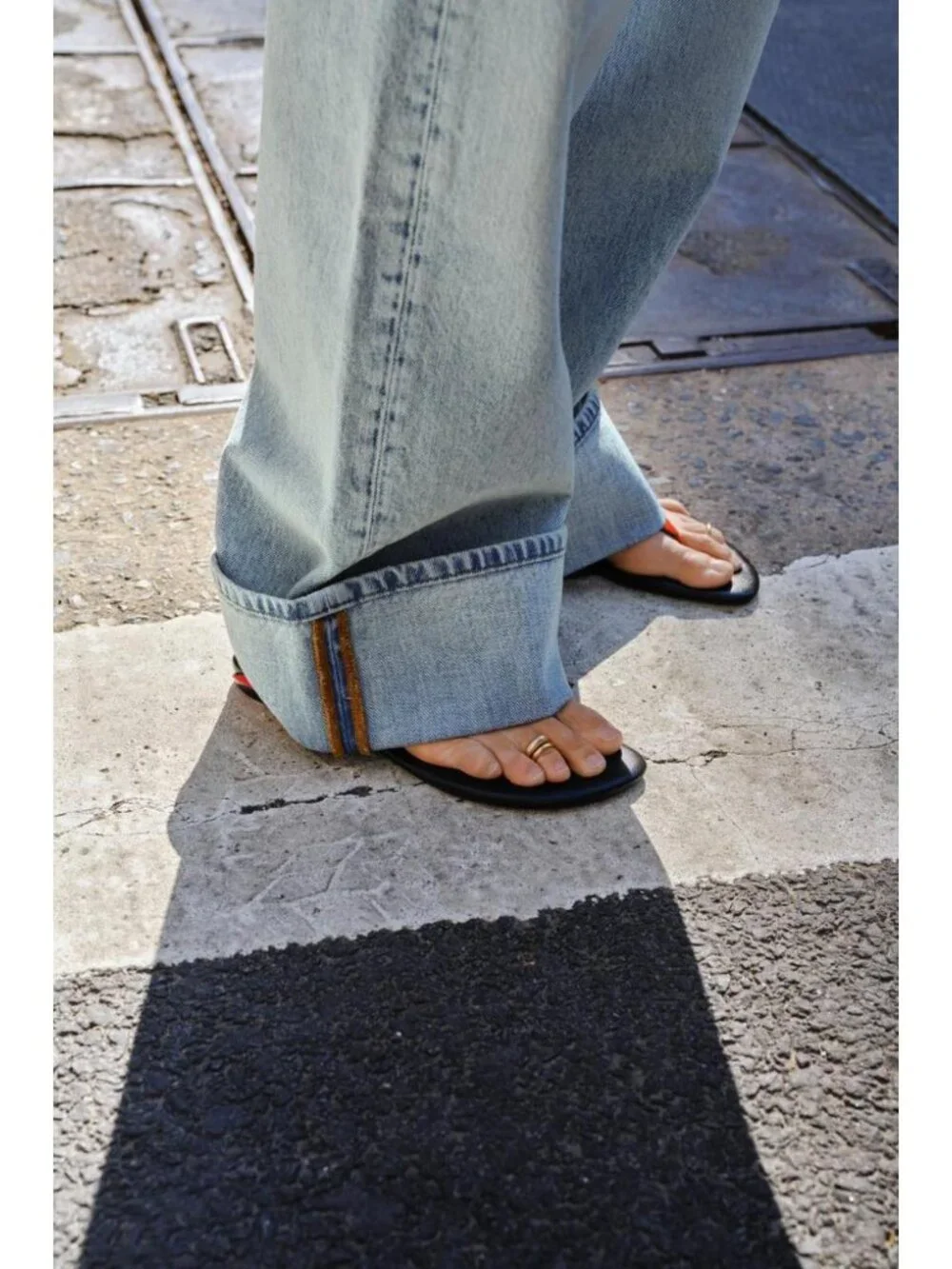 ZARA FLAT LEATHER SANDALS - Picture 3 of 6